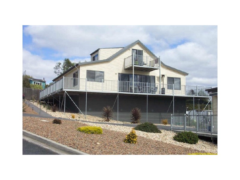 13-15 Silver Street, Scamander TAS 7215
