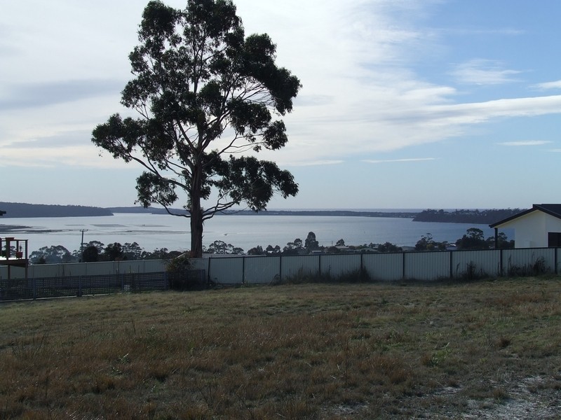 15 Cobrooga Drive, St Helens TAS 7216