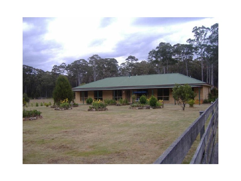 1 Eastern Creek Road, Scamander TAS 7215