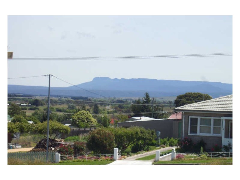 15 Clive Street, St Marys TAS 7215