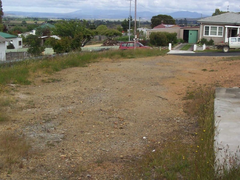 15 Clive Street, St Marys TAS 7215