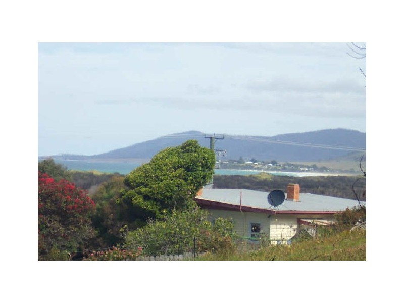 2 Steele Street, Scamander TAS 7215