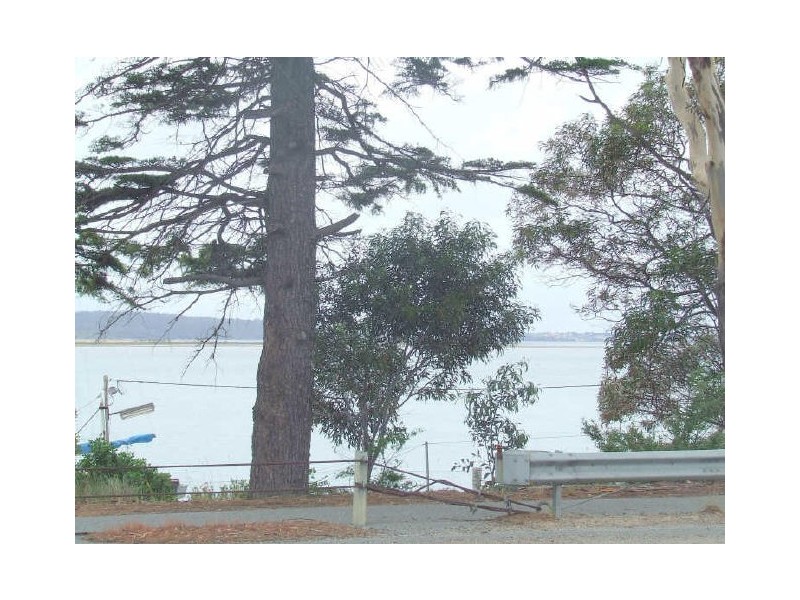 32 Tasman Highway, St Helens TAS 7216