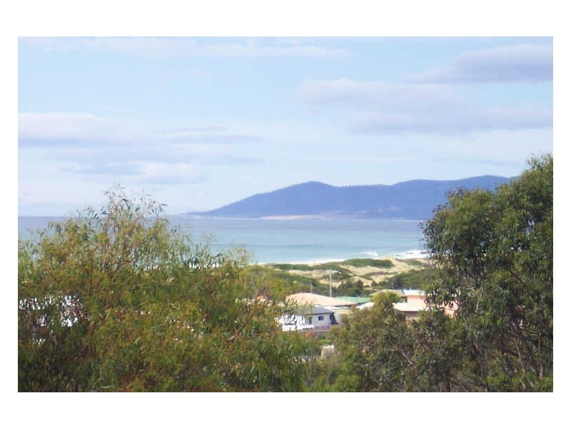 13 Reedy Road, Beaumaris TAS 7215