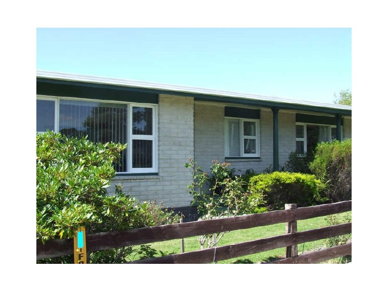4 Young Street, St Helens TAS 7216