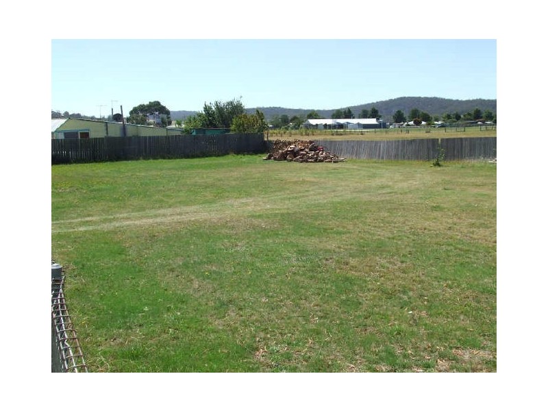 4 Young Street, St Helens TAS 7216