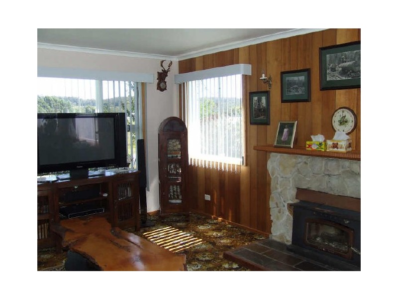 4 Young Street, St Helens TAS 7216