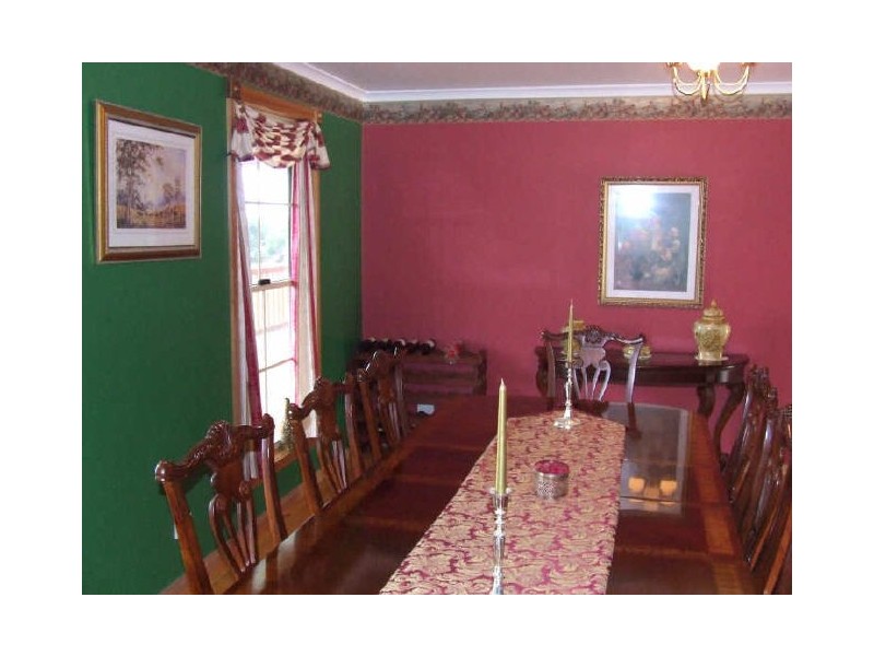 16 Belair Cresent, Beaumaris TAS 7215