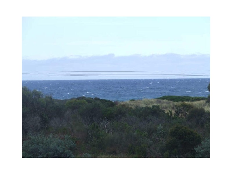 16 Belair Crescent, Beaumaris TAS 7215