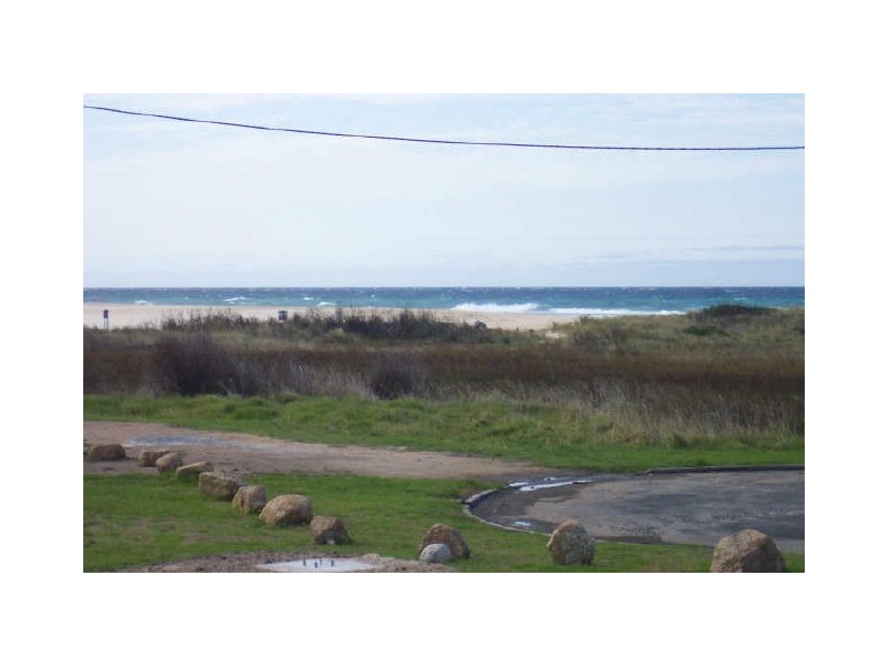 2 Dune Street, Scamander TAS 7215