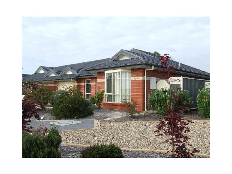 Unit 5/14 Doepel Place, St Helens TAS 7216