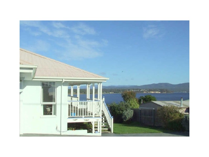 11 Akaroa Avenue, Akaroa TAS 7216