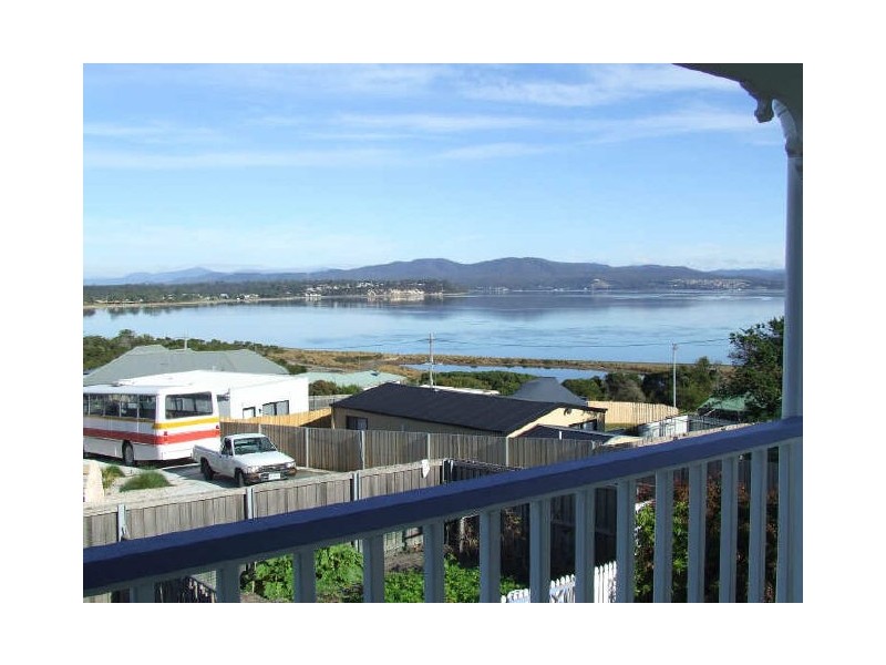 11 Akaroa Avenue, Akaroa TAS 7216