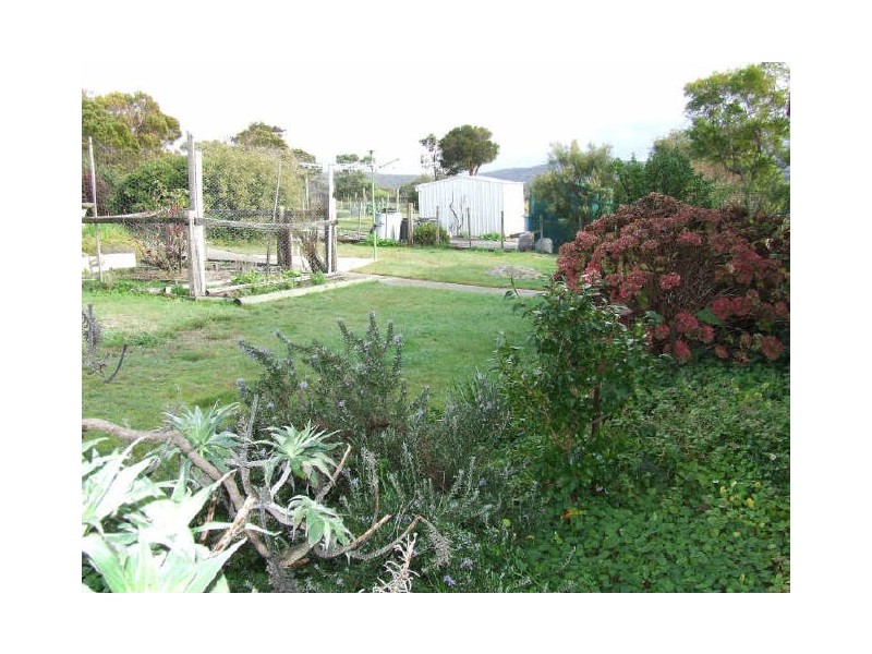 22 Beven Heights, Binalong Bay TAS 7216