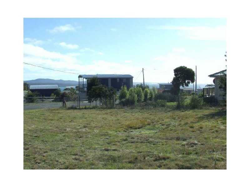 5 Barnett Close, Binalong NSW 2584