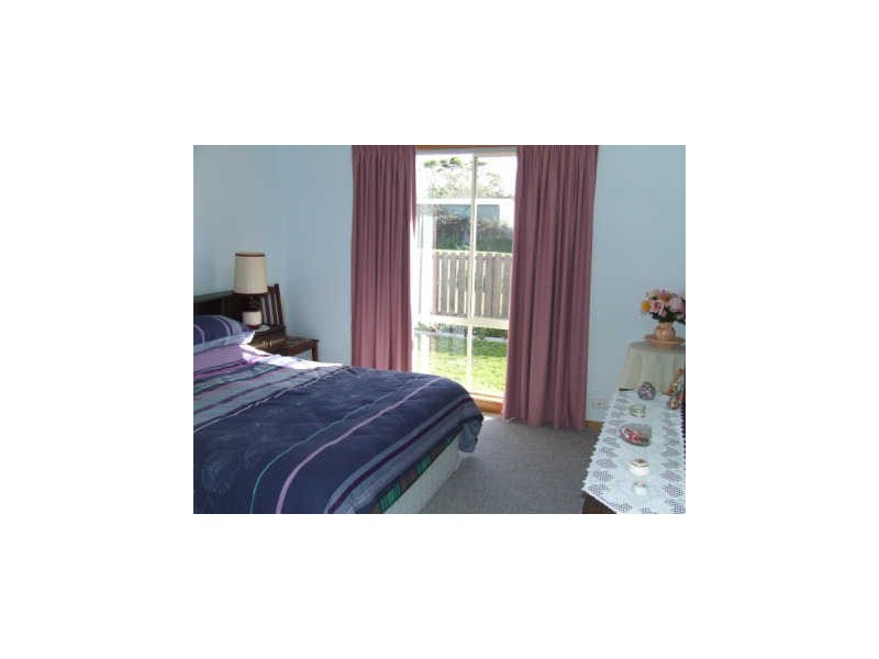 8B Tully Street, St Helens TAS 7216