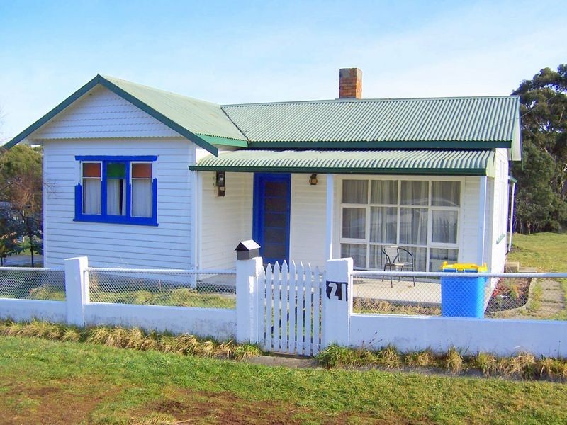 21 Alexander Street, Cornwall TAS 7215