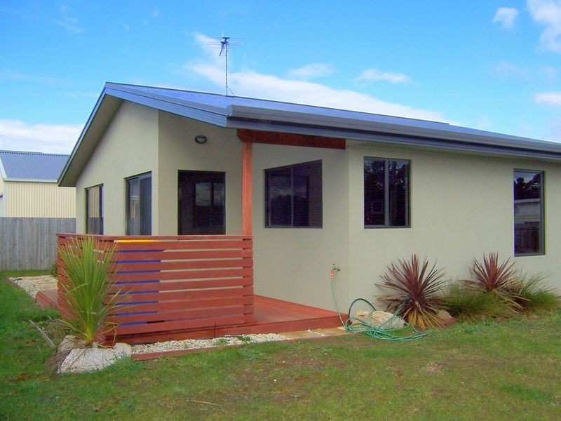 2/2 Alma Court, St Helens TAS 7216