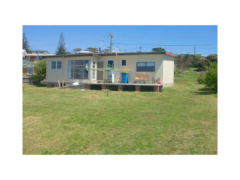 133 Scamander Avenue, Scamander TAS 7215