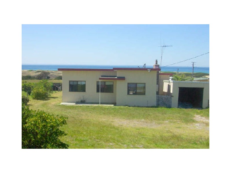 133 Scamander Avenue, Scamander TAS 7215