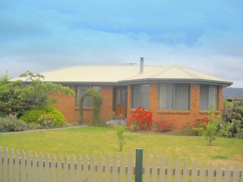 31 Tully Street, St Helens TAS 7216