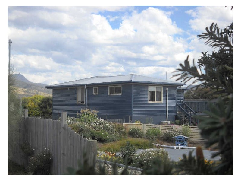 28 Morrison Street, Falmouth TAS 7215
