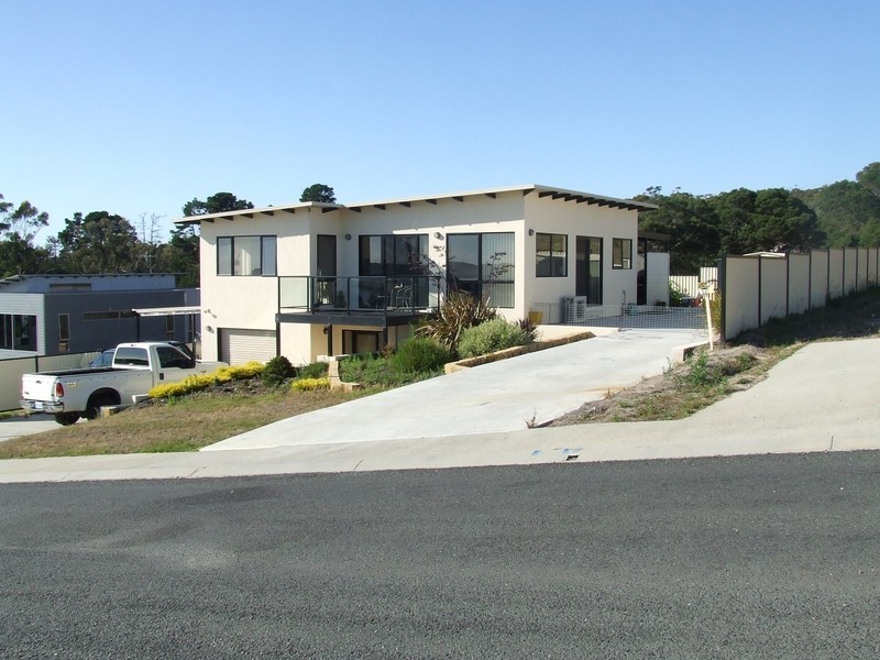 57B Lawry Heights, St Helens TAS 7216