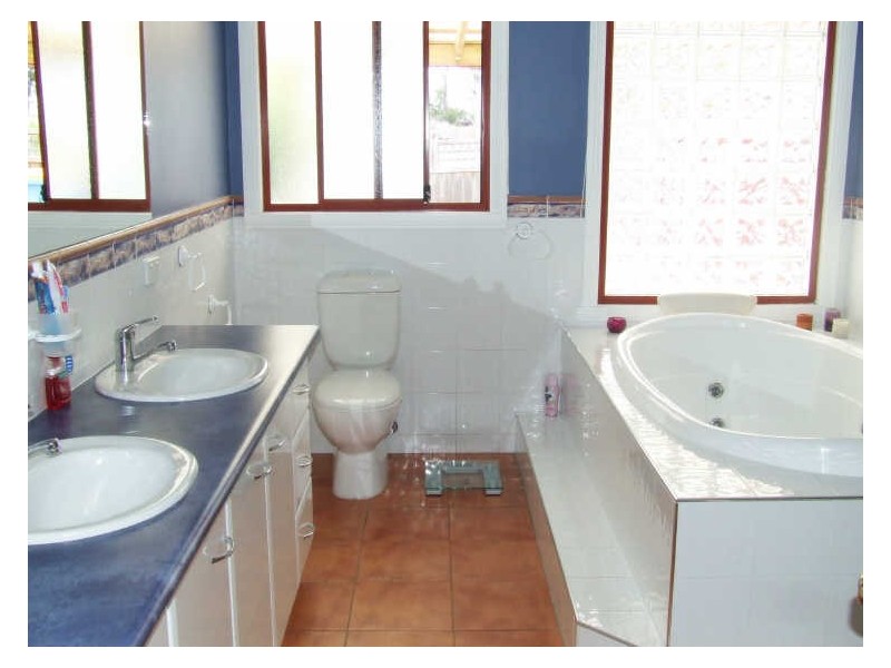 100 Parnella Drive, Stieglitz TAS 7216