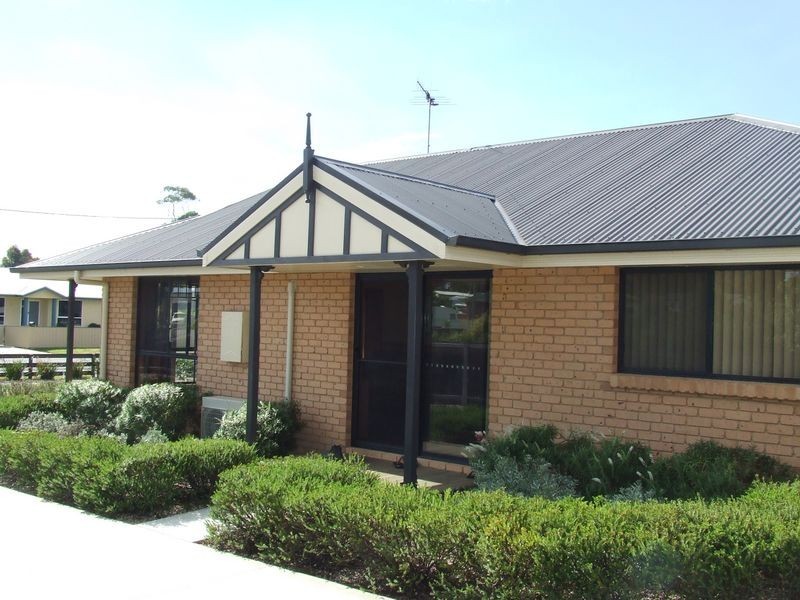 84 Parnella Drive, St Helens TAS 7216