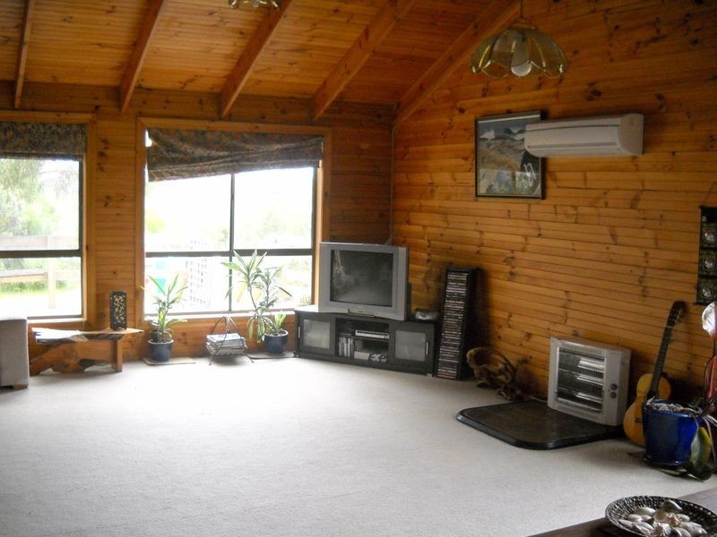 9 Dune Street, Scamander TAS 7215