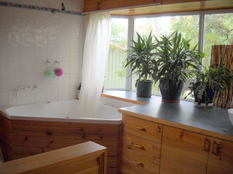 9 Dune Street, Scamander TAS 7215