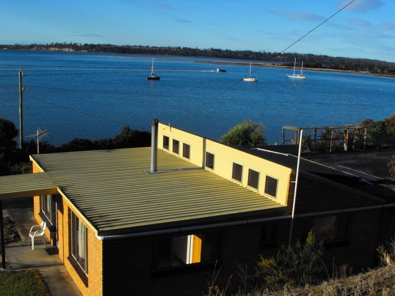 325 – 327 Binalong Bay Road, St Helens TAS 7216