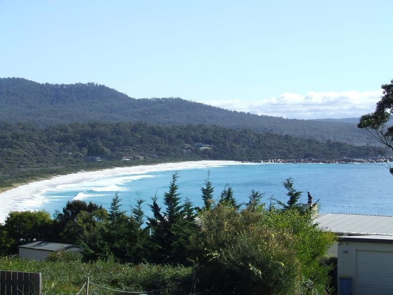 34 Highcrest Avenue, Binalong Bay TAS 7216