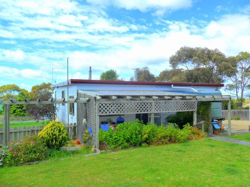 5 Sunbeam Avenue, Beaumaris TAS 7215