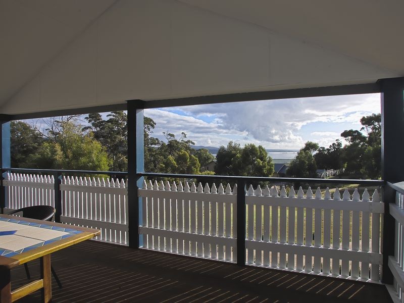 33 Coffey Court, Binalong Bay TAS 7216