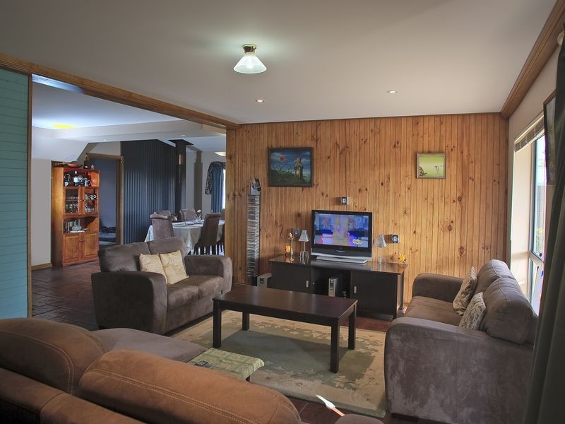 33 Coffey Court, Binalong Bay TAS 7216