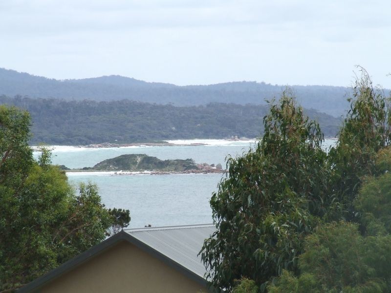 33 Coffey Court, Binalong Bay TAS 7216