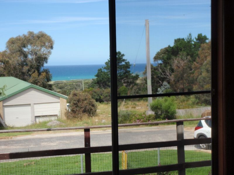 5 Sunbeam Avenue, Beaumaris TAS 7215
