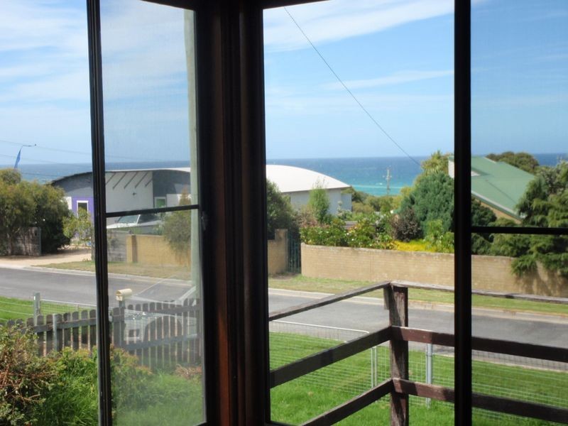 5 Sunbeam Avenue, Beaumaris TAS 7215