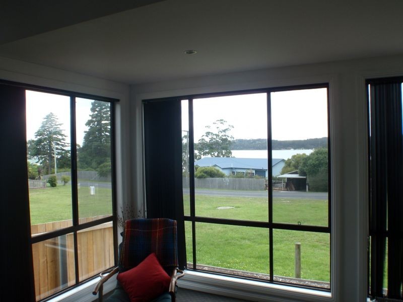 9 Halcyon Grove, St Helens TAS 7216