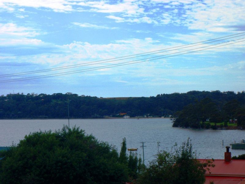 9 Halcyon Grove, St Helens TAS 7216