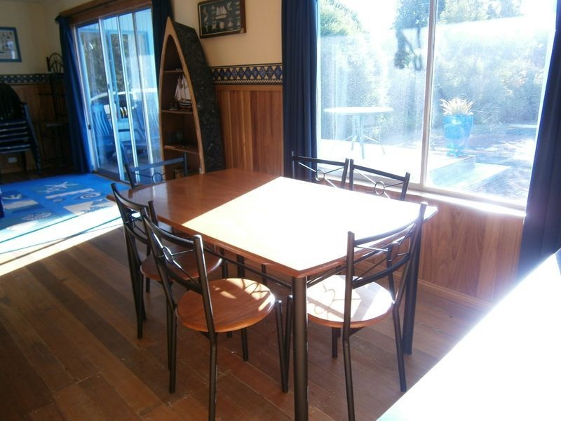 128 Main Road, Binalong Bay TAS 7216