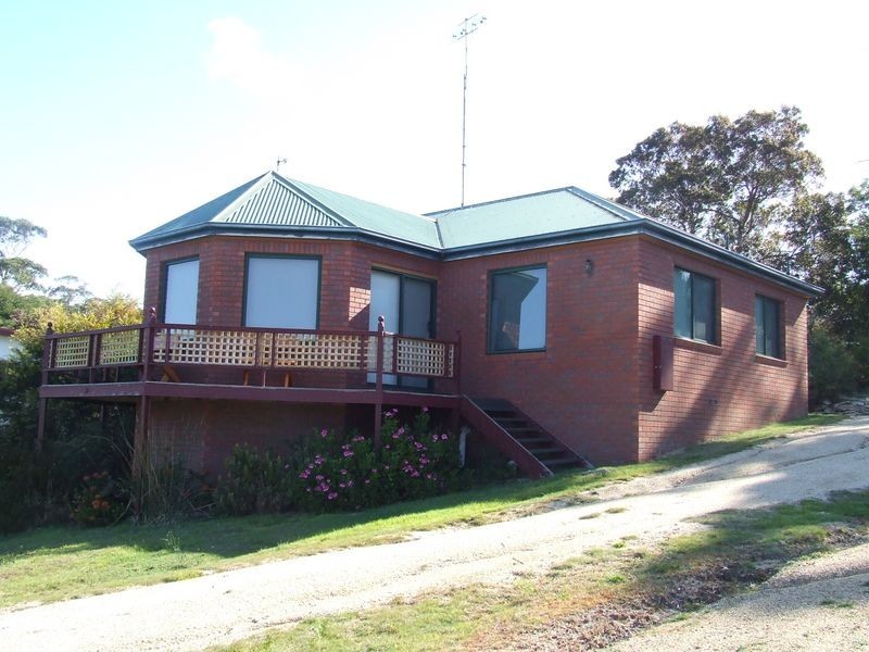 31 Treloggen Drive, Binalong Bay TAS 7216