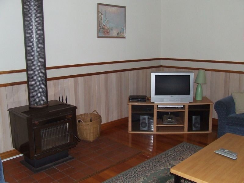 31 Treloggen Drive, Binalong Bay TAS 7216