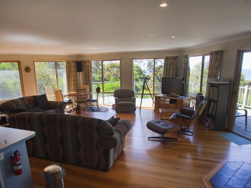 10 Lyall Road, Binalong Bay TAS 7216