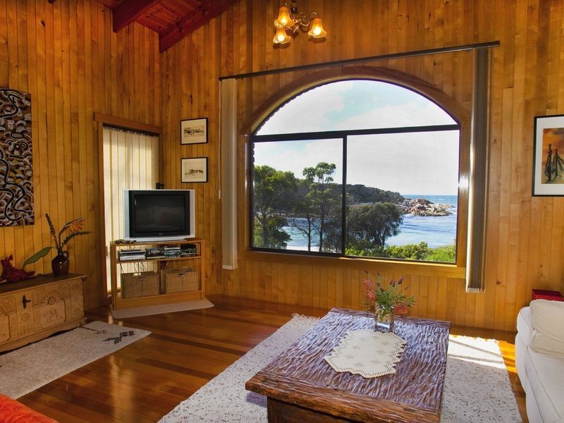 16 Seaton Cove/Gardens Road, Binalong Bay TAS 7216