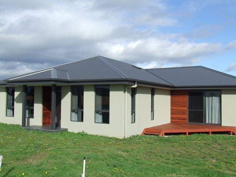 7 Stewart Court, St Helens TAS 7216