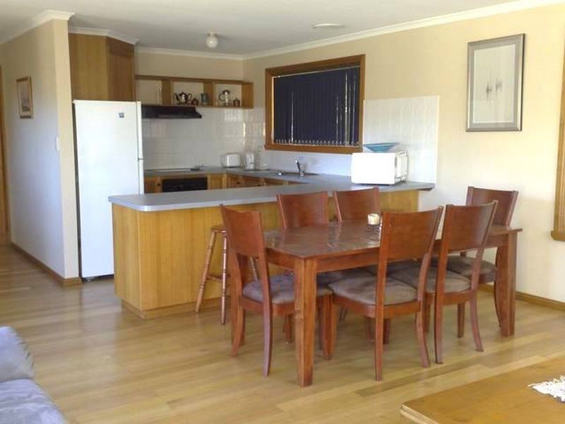 54 Treloggen Drive, Binalong Bay TAS 7216