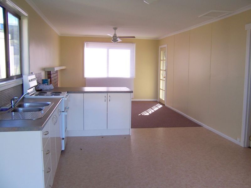 133 Scamander Avenue, Scamander TAS 7215