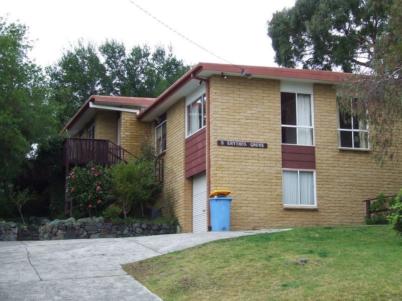 5 Erythos Grove, St Helens TAS 7216